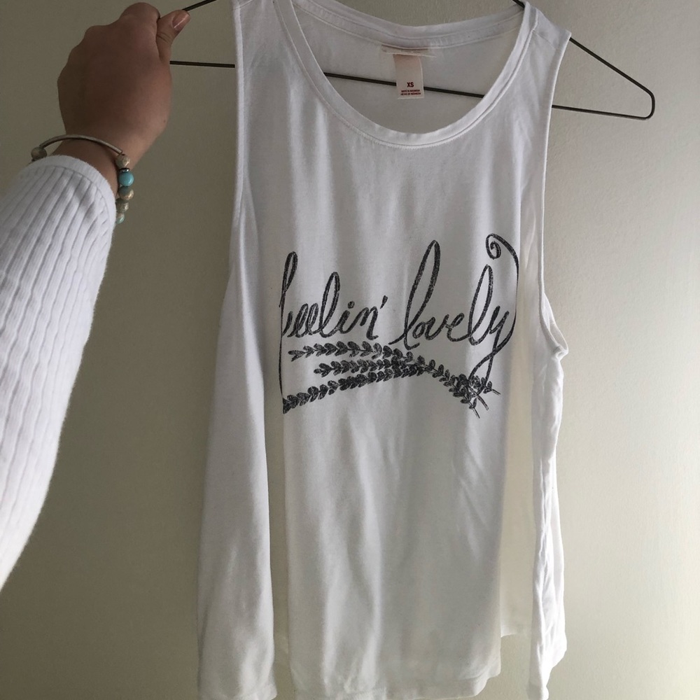 Woman top Feeling Lovely white Mossimo supply co